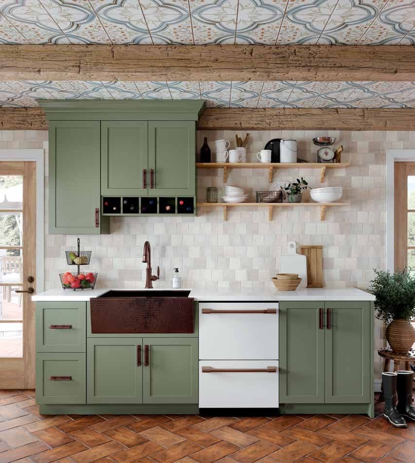 Europa Wood example: Avon, Maple, Moss Green paint