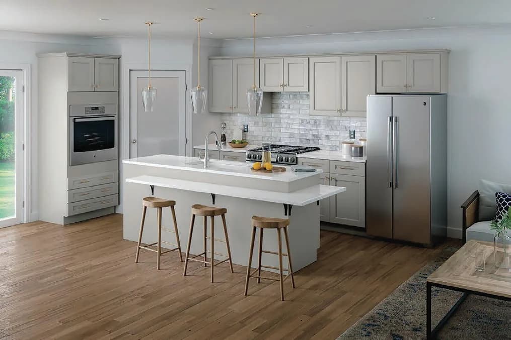 Mantra cabinetry, Spectra (clean transitional, 3" rail), Classic (timeless Shaker, 2¼" rail), Omni (modern Shaker, 2¼" rail full overlay).