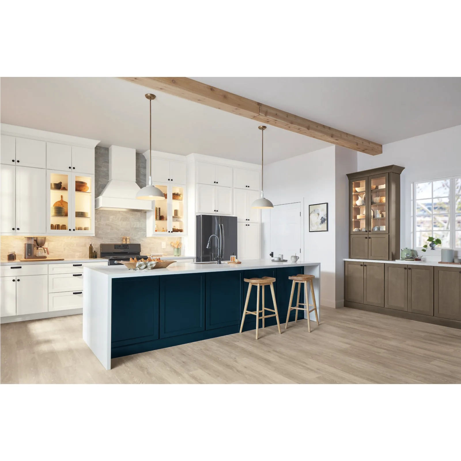 Mantra cabinetry, Spectra (clean transitional, 3" rail), Classic (timeless Shaker, 2¼" rail), Omni (modern Shaker, 2¼" rail full overlay).