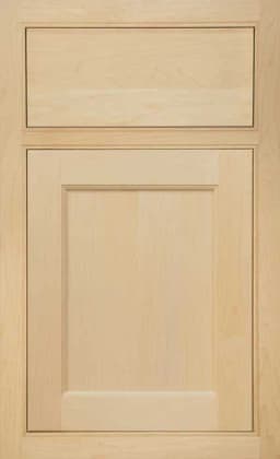 StarMark Edgemore door, shown in Natural on Maple